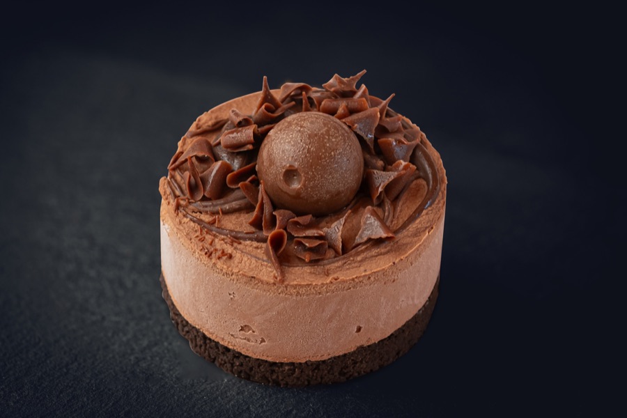 Lindt Milk Chocolate Cheesecake at PHAT Buns